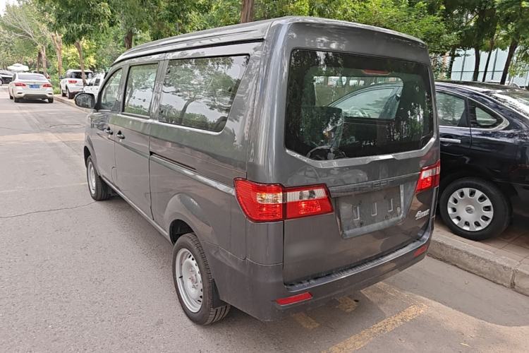 Used SRM Jinhaishi M 2025 1.5L Engineering Lion Passenger Van 5/6/7 Seats Rear Left 45 Deg