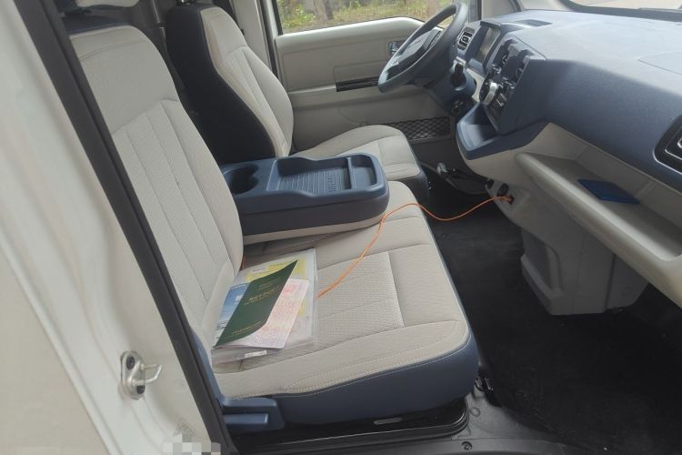 Used SRM New Energy E3 2024 Luxury Model Left Rear Seat