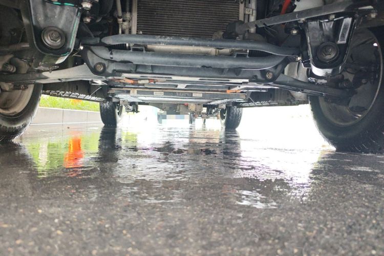 Used SRM New Energy E3 2025 Fudi 310KM Practical Passenger Vehicle Chassis Front