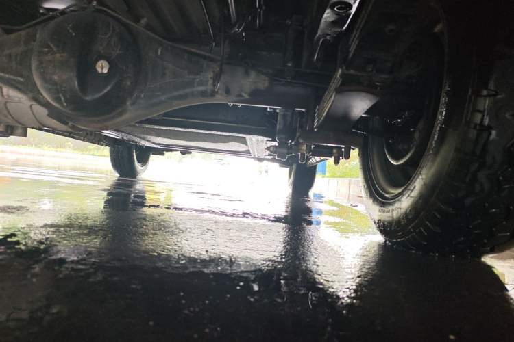 Used SRM New Energy E3 2025 Fudi 310KM Practical Passenger Vehicle Chassis Rear Right