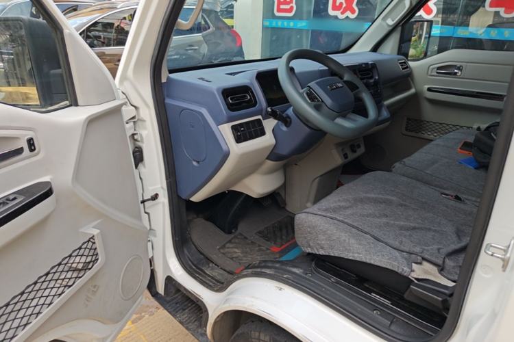 Used SRM New Energy E3 2025 Fudi 310KM Practical Passenger Vehicle Driver Seat
