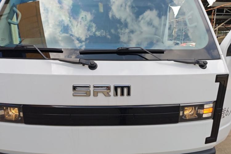 Used SRM New Energy E3 2025 Fudi 310KM Practical Passenger Vehicle Engine Bay