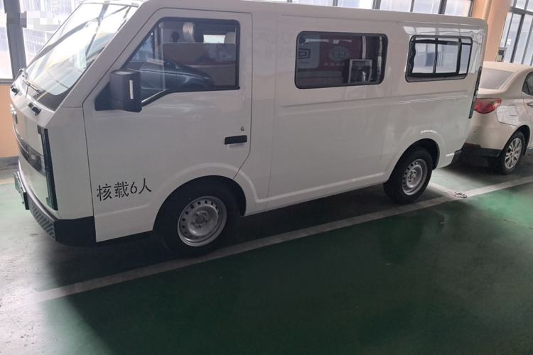 Used SRM New Energy E3 2025 Fudi 310KM Practical Passenger Vehicle Exterior 2