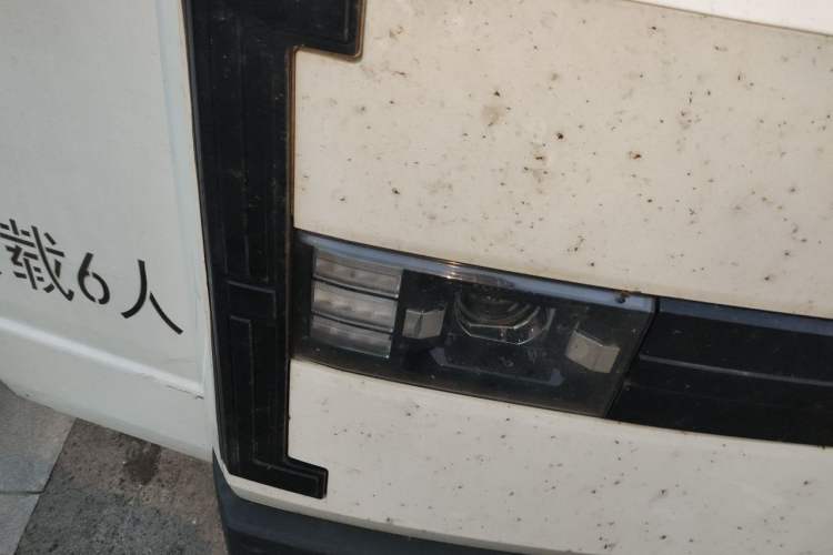 Used SRM New Energy E3 2025 Fudi 310KM Practical Passenger Vehicle Right Front Headlight
