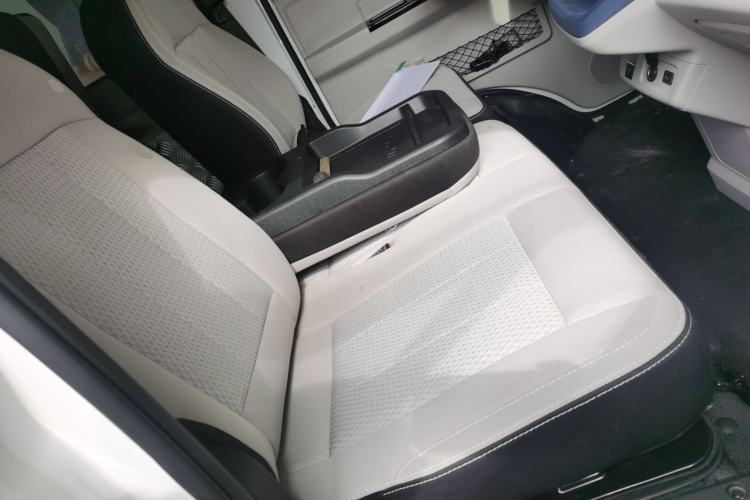 Used SRM New Energy E3 2025 Fudi 310KM Practical Passenger Vehicle Right Front Seat