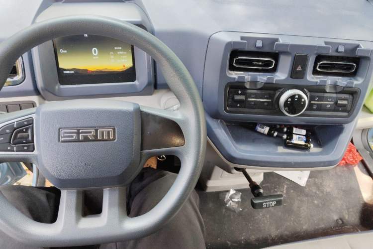 Used SRM New Energy E3L 2024 Standard Model Audio And AC Panel