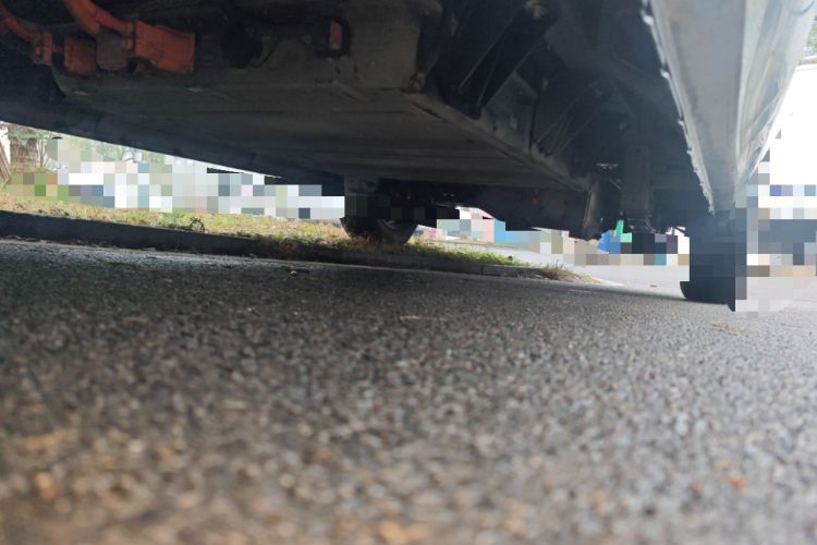 Used SRM New Energy E3L 2024 Standard 6-Seater Bus Chassis Front Left