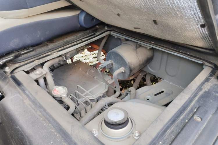 Used SRM New Energy E3L 2024 Standard Model Engine Bay