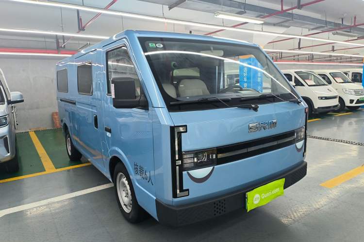 Used SRM New Energy E3L 2024 Luxury 6-Seater Bus Exterior 1