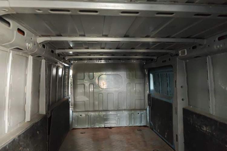 Used SRM New Energy E3L 2024 Custom Luxury Model Headliner