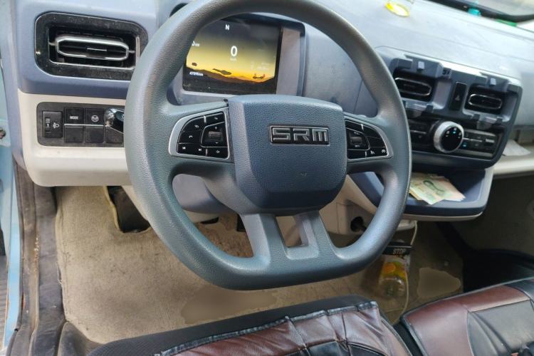Used SRM New Energy E3L 2024 Luxury Model Steering Wheel