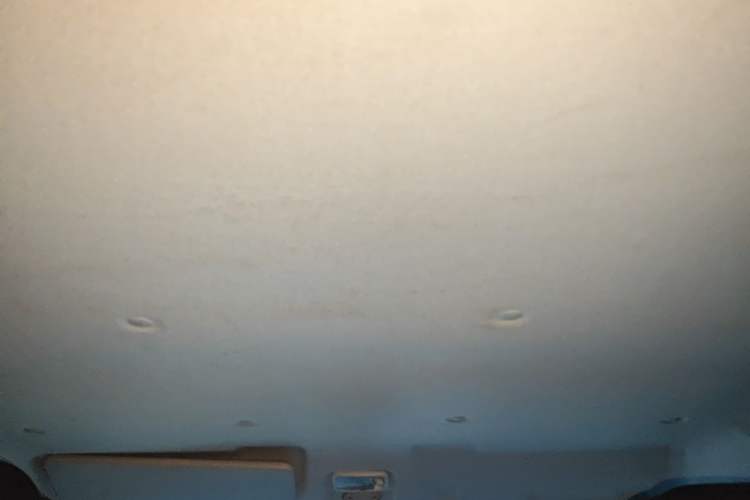 Used SRM New Energy E3L 2024 Luxury 6-Seater Bus Headliner