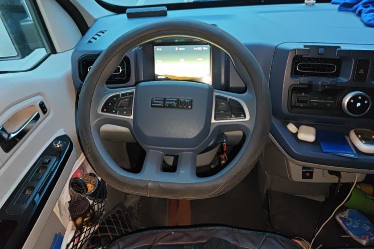 Used SRM New Energy E3L 2024 Luxury 6-Seater Bus Steering Wheel
