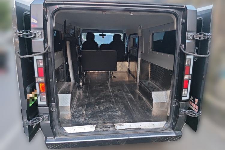 Used SRM New Energy E3L 2024 Luxury 6-Seater Bus Trunk