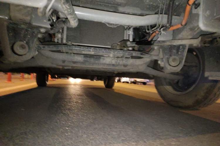 Used SRM New Energy E3L 2024 Standard 6-Seater Bus Chassis Front