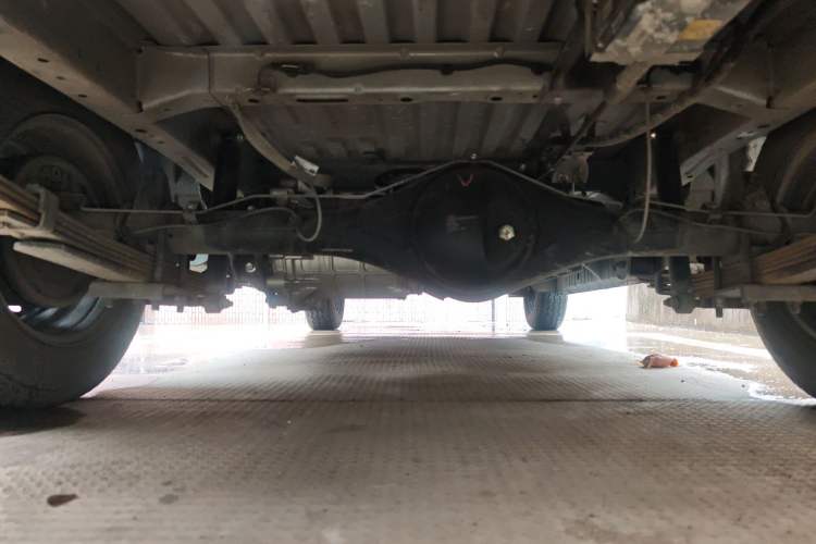 Used SRM New Energy E3L 2024 Standard 6-Seater Bus Chassis Rear