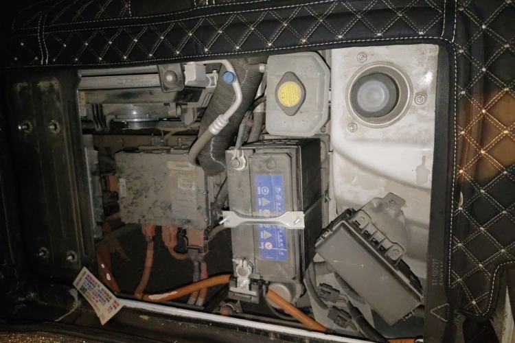Used SRM New Energy E3L 2024 Standard 6-Seater Bus Engine Bay
