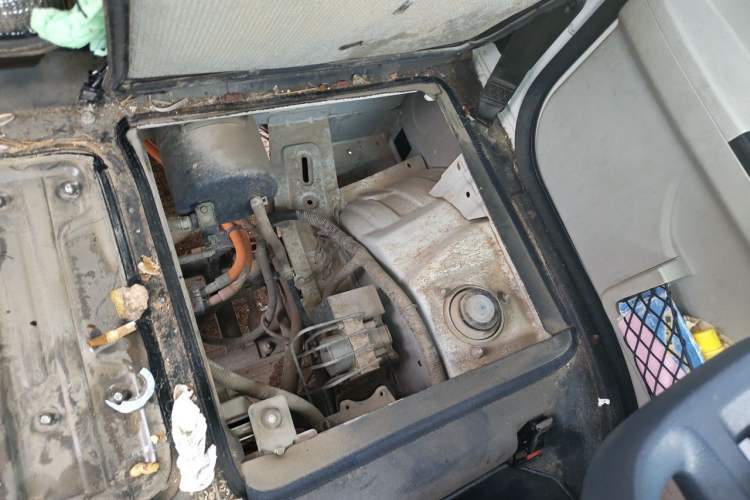 Used SRM New Energy E3L 2024 Standard 6-Seater Bus Engine Bay Left