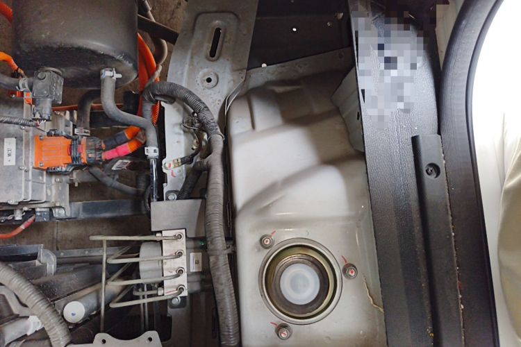 Used SRM New Energy E3L 2024 Standard 6-Seater Bus Engine Bay Left
