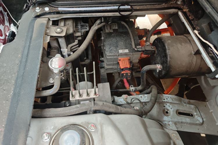 Used SRM New Energy E3L 2024 Standard 6-Seater Bus Engine Bay Right