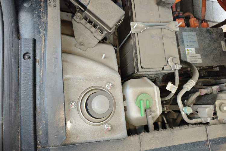 Used SRM New Energy E3L 2024 Standard 6-Seater Bus Engine Bay Right