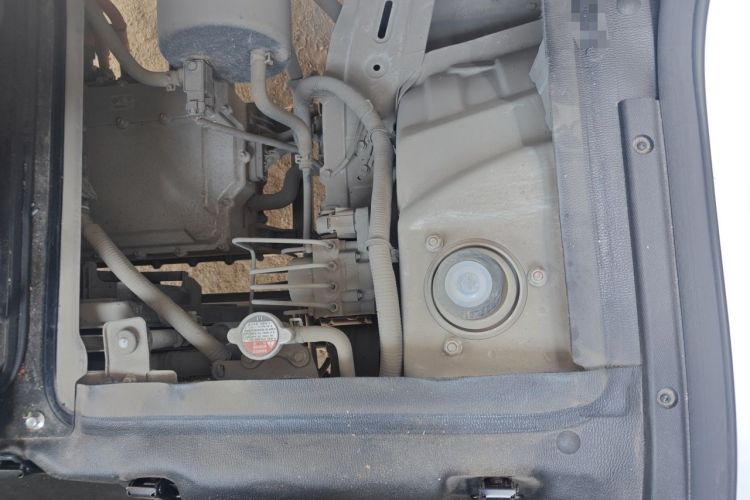 Used SRM New Energy E3L 2024 Standard Model Engine Bay