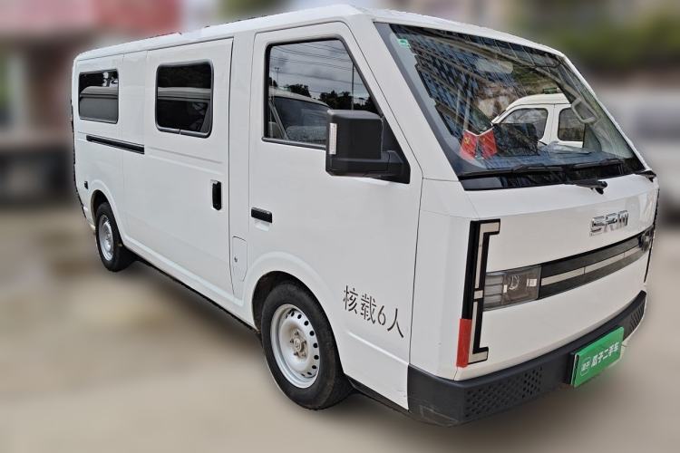 Used SRM New Energy E3L 2024 Luxury 6-Seater Bus Front Right 45 Deg