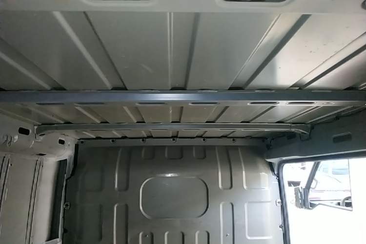 Used SRM New Energy E3L 2024 Luxury Model Headliner
