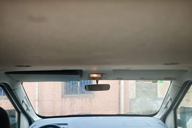 Used SRM New Energy E3L 2024 Standard 6-Seater Bus Headliner