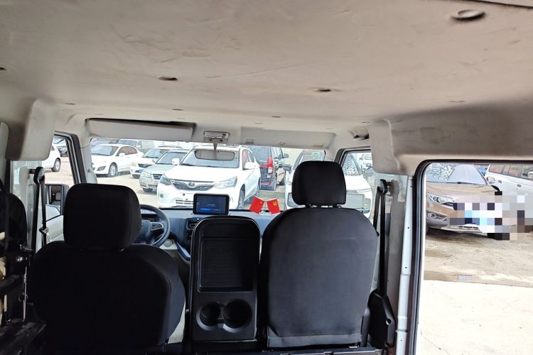 Used SRM New Energy E3L 2024 Luxury 6-Seater Bus Headliner