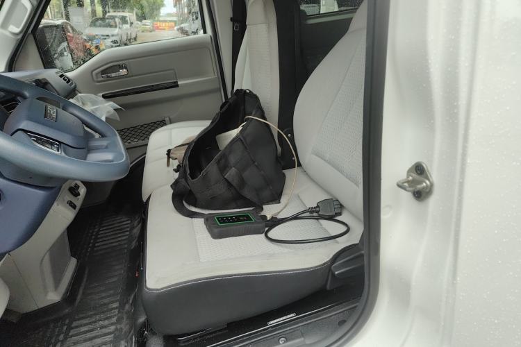 Used SRM New Energy E3L 2024 Standard 6-Seater Bus Left Front Seat