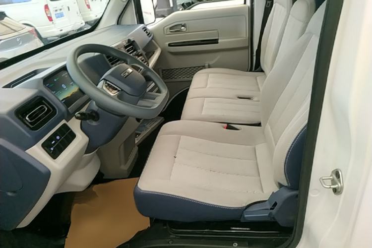 Used SRM New Energy E3L 2024 Luxury Model Left Front Seat