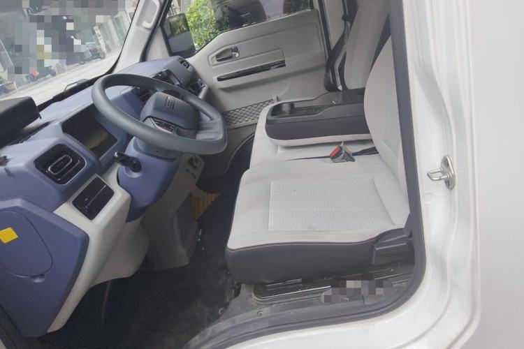 Used SRM New Energy E3L 2024 Standard 6-Seater Bus Left Front Seat