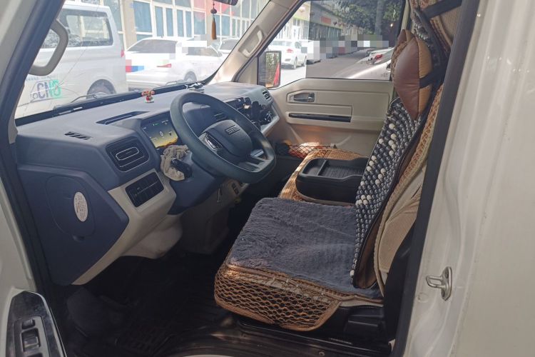 Used SRM New Energy E3L 2024 Standard 6-Seater Bus Left Front Seat