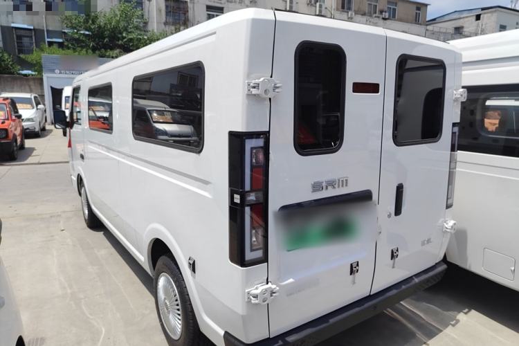 Used SRM New Energy E3L 2024 Standard 6-Seater Bus Left Side