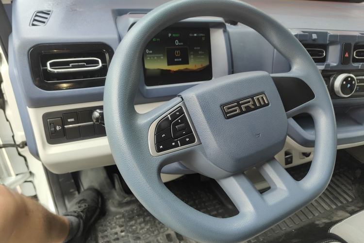 Used SRM New Energy E3L 2024 Standard 6-Seater Bus Steering Wheel