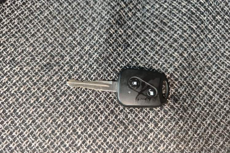 Used SRM New Energy E3L 2024 Standard 6-Seater Bus Vehicle Key