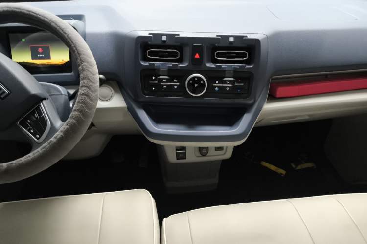 Used SRM New Energy E3L 2025 Ningde 53.58kWh 365KM Practical Bus Audio And AC Panel