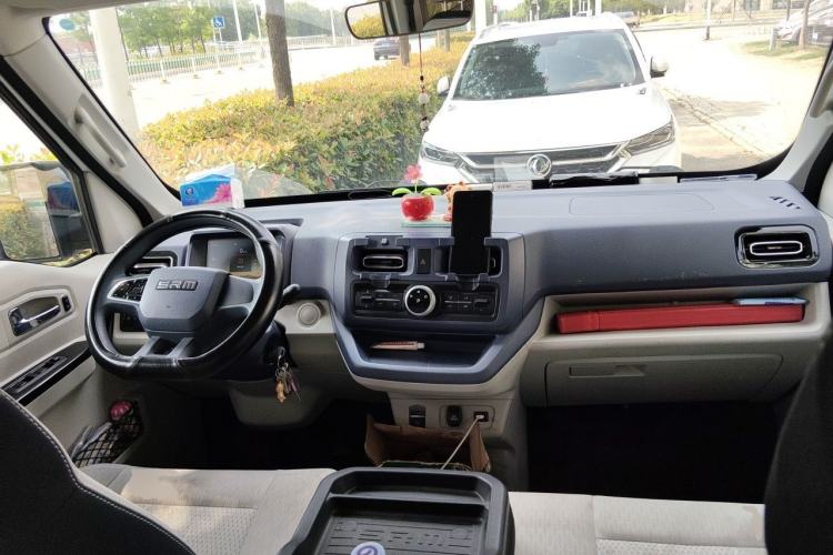 Used SRM New Energy E3L 2025 Ningde 41.86kWh 305KM Practical Van Center Console
