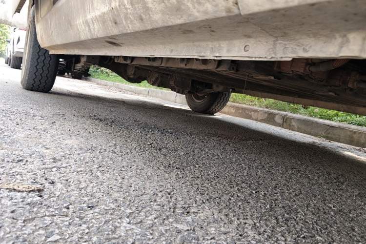 Used SRM New Energy E3L 2025 Ningde 41.86kWh 305KM Practical Van Chassis Front Right