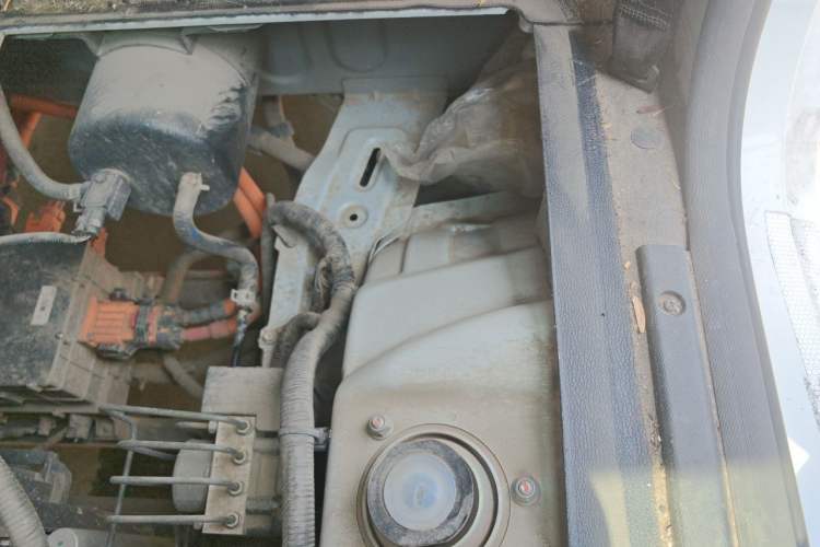 Used SRM New Energy E3L 2025 Ningde 53.58kWh 365KM Practical Bus Engine Bay Left