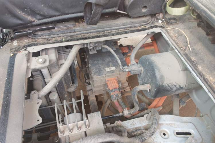 Used SRM New Energy E3L 2025 Ningde 53.58kWh 365KM Practical Bus Engine Bay Right