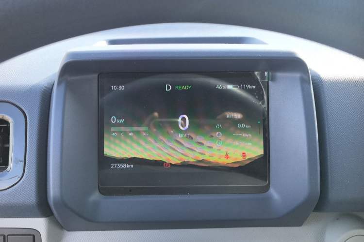 Used SRM New Energy E3L 2025 Ningde 41.86kWh 305KM Practical Van Instrument Cluster