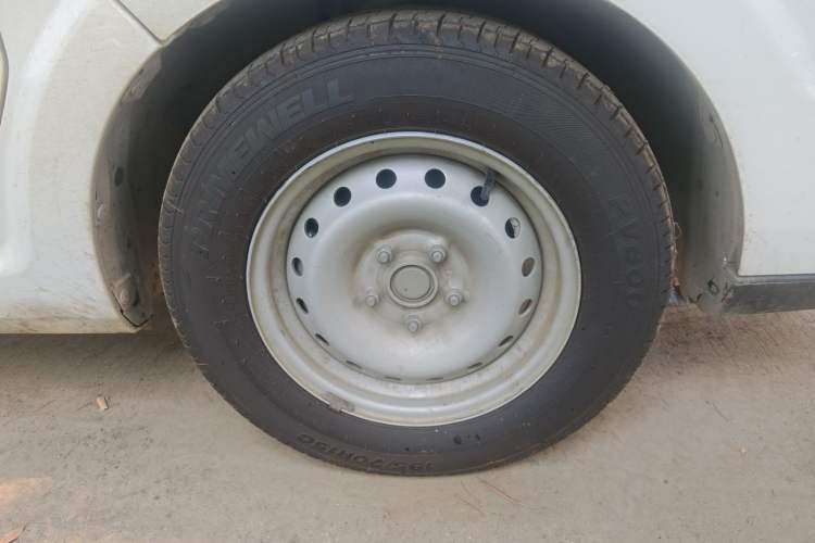 Used SRM New Energy E3L 2025 Ningde 53.58kWh 365KM Practical Bus Right Front Wheel Hub