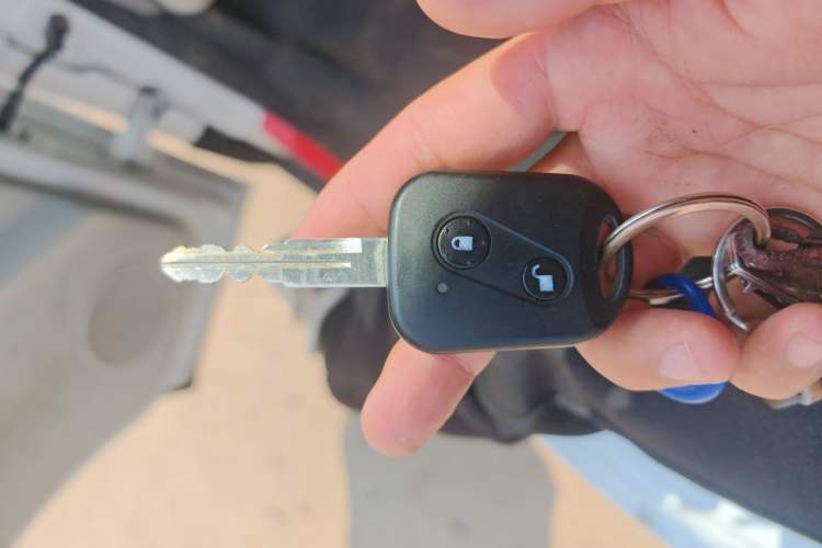 Used SRM New Energy E3L 2025 Ningde 53.58kWh 365KM Practical Bus Vehicle Key