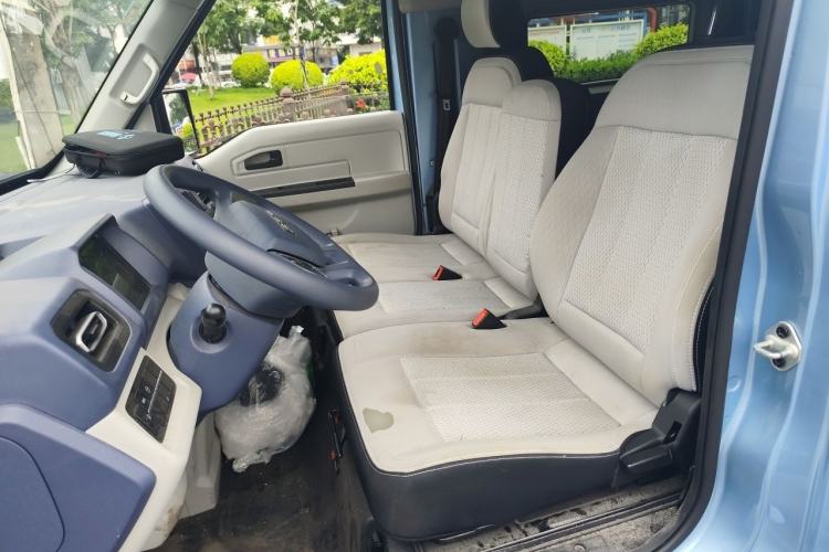 Used SRM New Energy E3L 2026 Model 325 KM CATL 41.86 kWh Smart Luxury 6/9-Seater Passenger Vehicle Left Front Seat