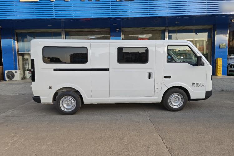 Used SRM New Energy E3L 2026 Model 325 KM CATL 41.86 kWh Smart Luxury 6/9-Seater Passenger Vehicle Exterior 2
