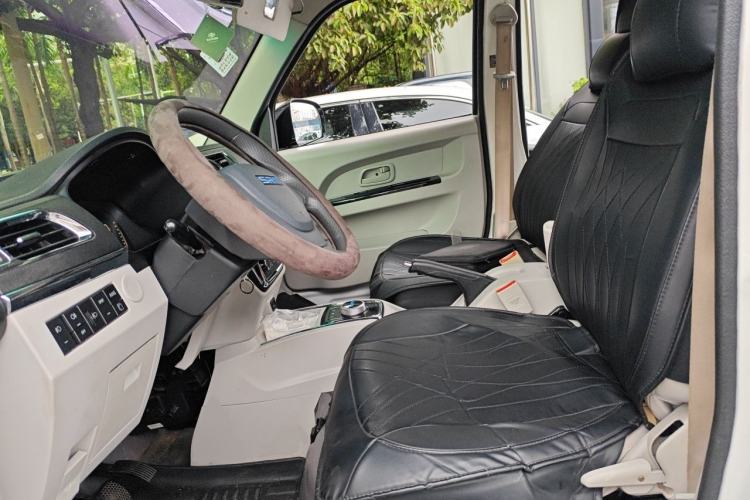 Used SRM New Energy Haishi EV 2021 Standard Model Left Front Seat