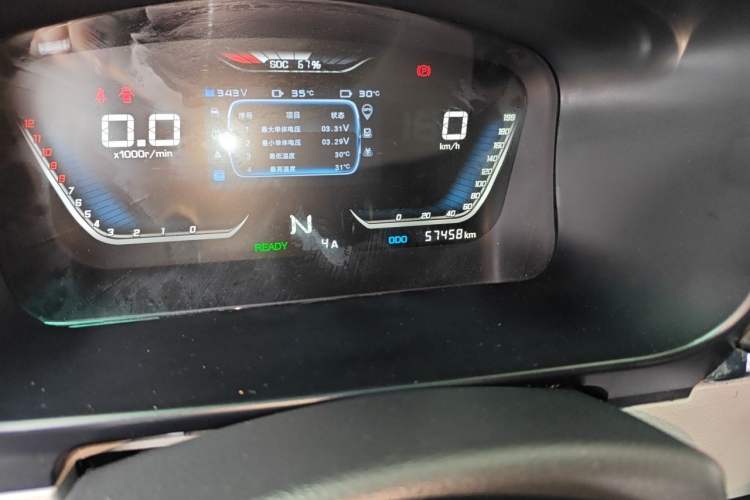 Used SRM New Energy Haishi EV 2021 Standard Model Odometer Close Up
