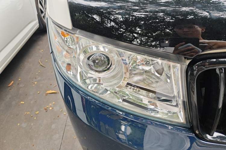 Used SRM New Energy Haishi EV 2021 Standard Model Right Front Headlight
